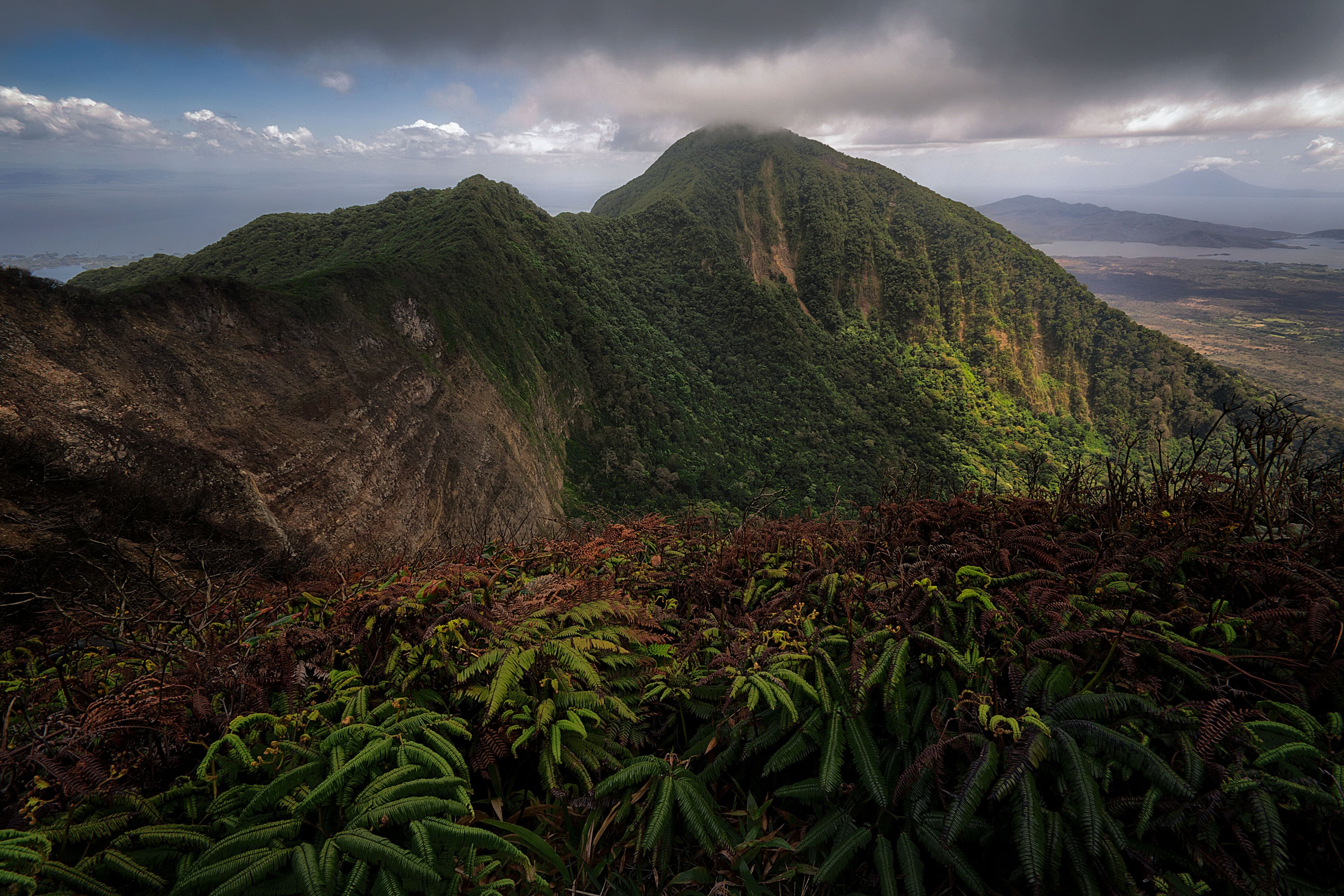 Mombacho Volcano Hike | Crater Trail